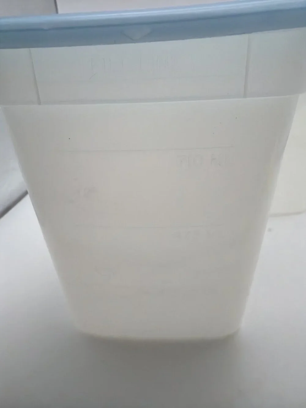 N/A plastic freezer